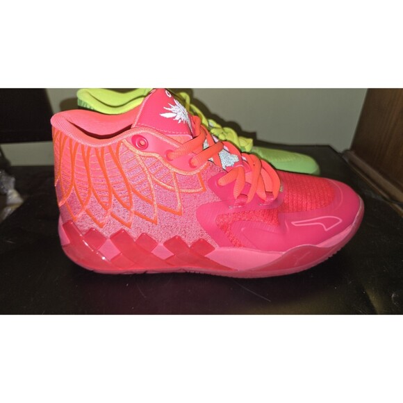 Size 9 - PUMA MB.01 x Rick and Morty Green/Red 2022 Lamelo Ball main image 13